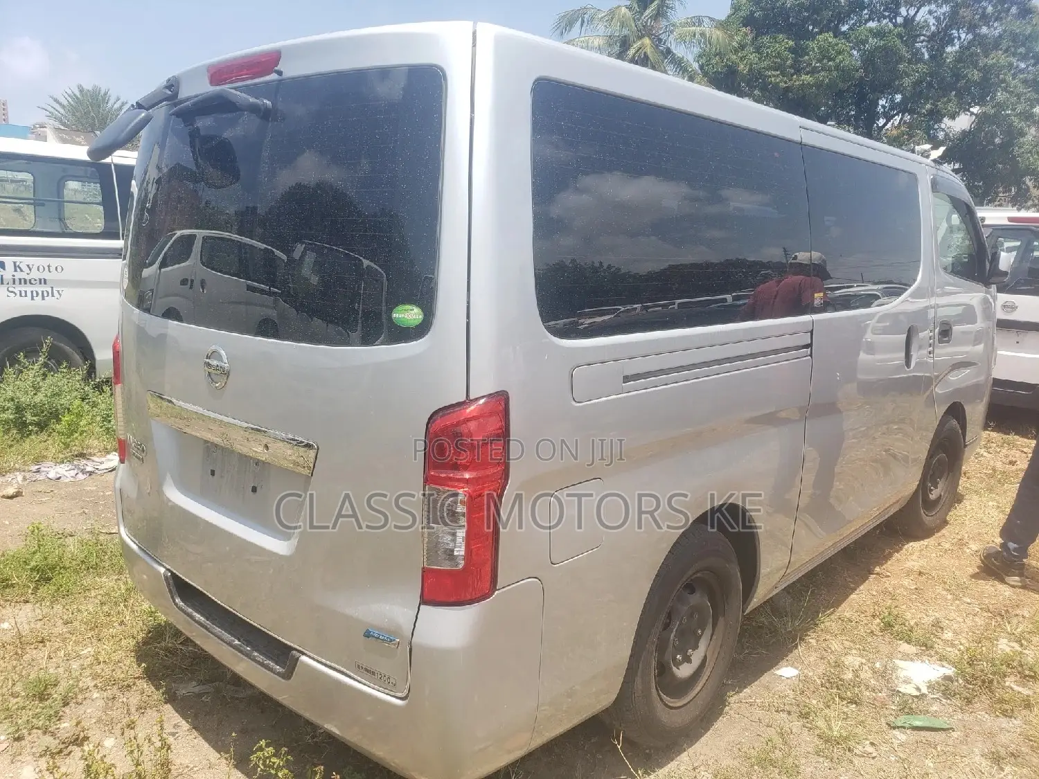 Nissan Caravan (Urvan) 2016 Silver