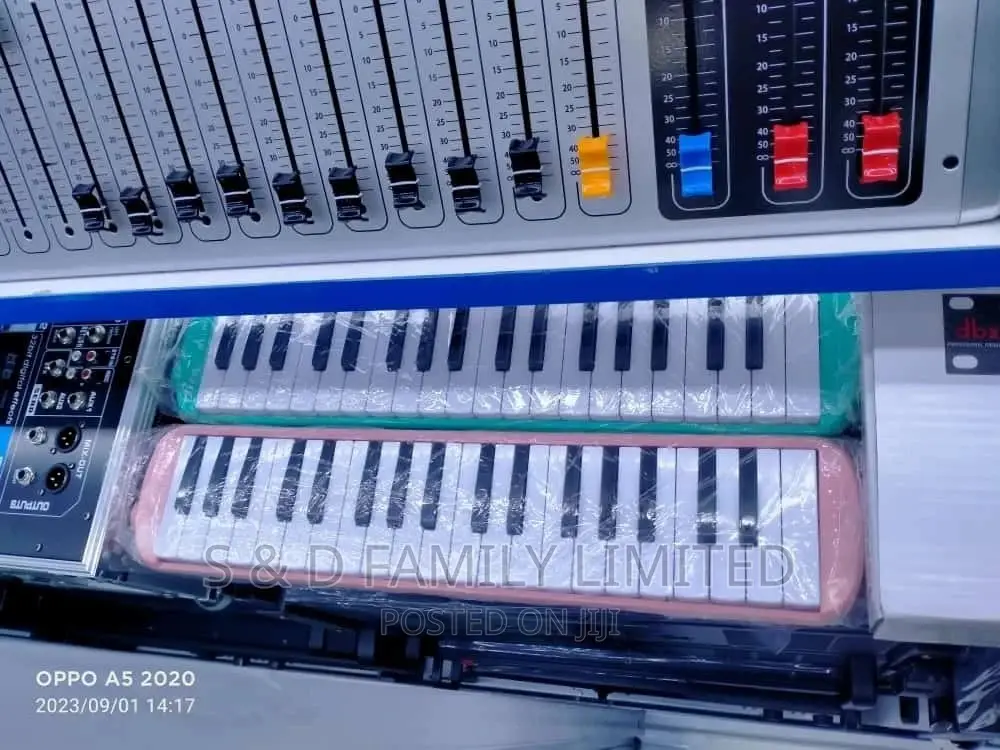 37 Key Melodica