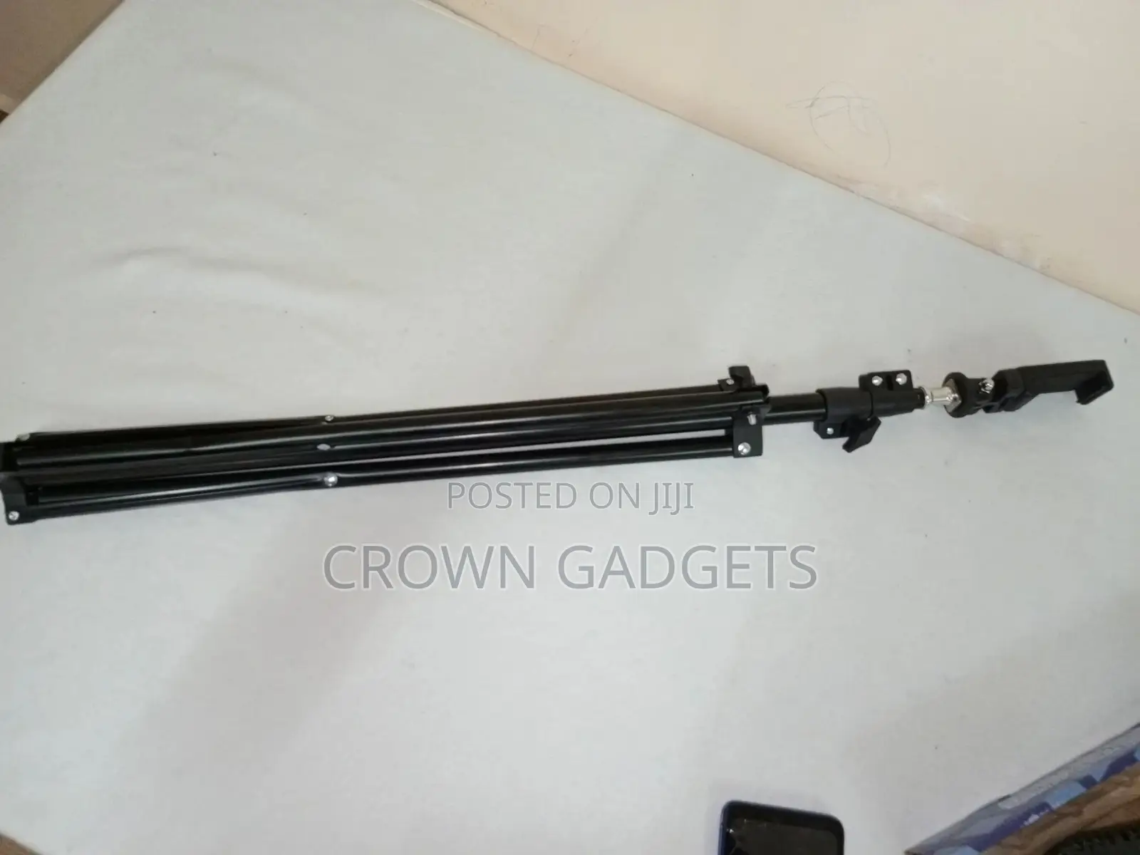 Camera Mount Phone Tripod Stand: 51-Inch