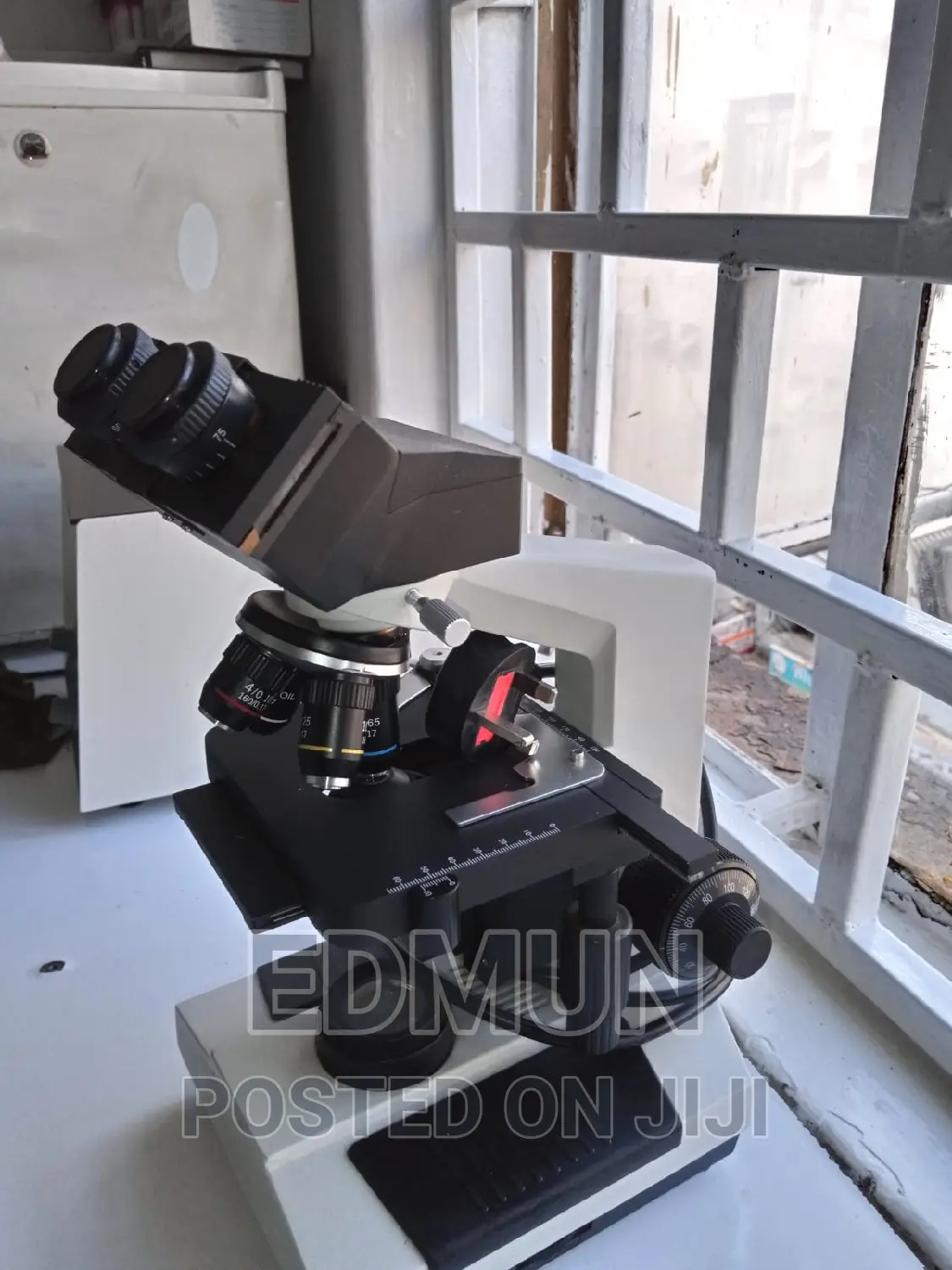 ARI XSZ - 107BN Biological Microscope