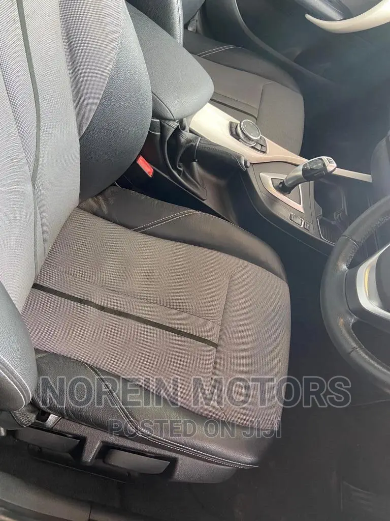 BMW 118i 2016 Red
