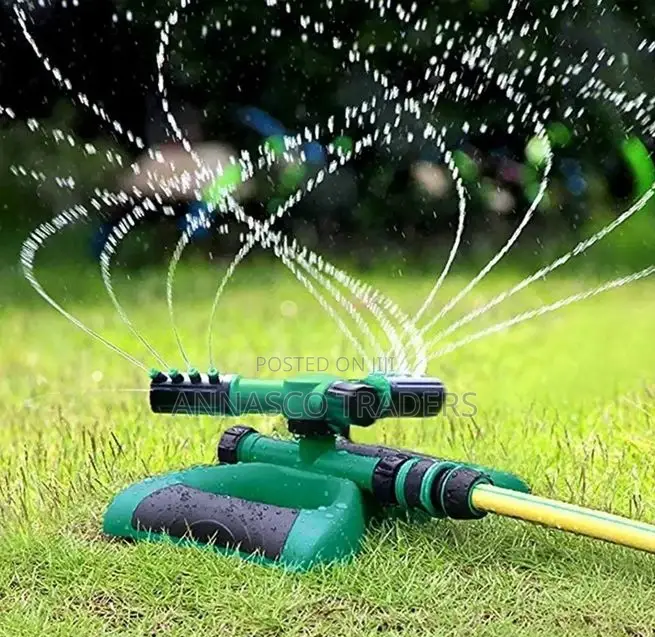 3 Arm Garden Sprinkler With 2 Spray Options
