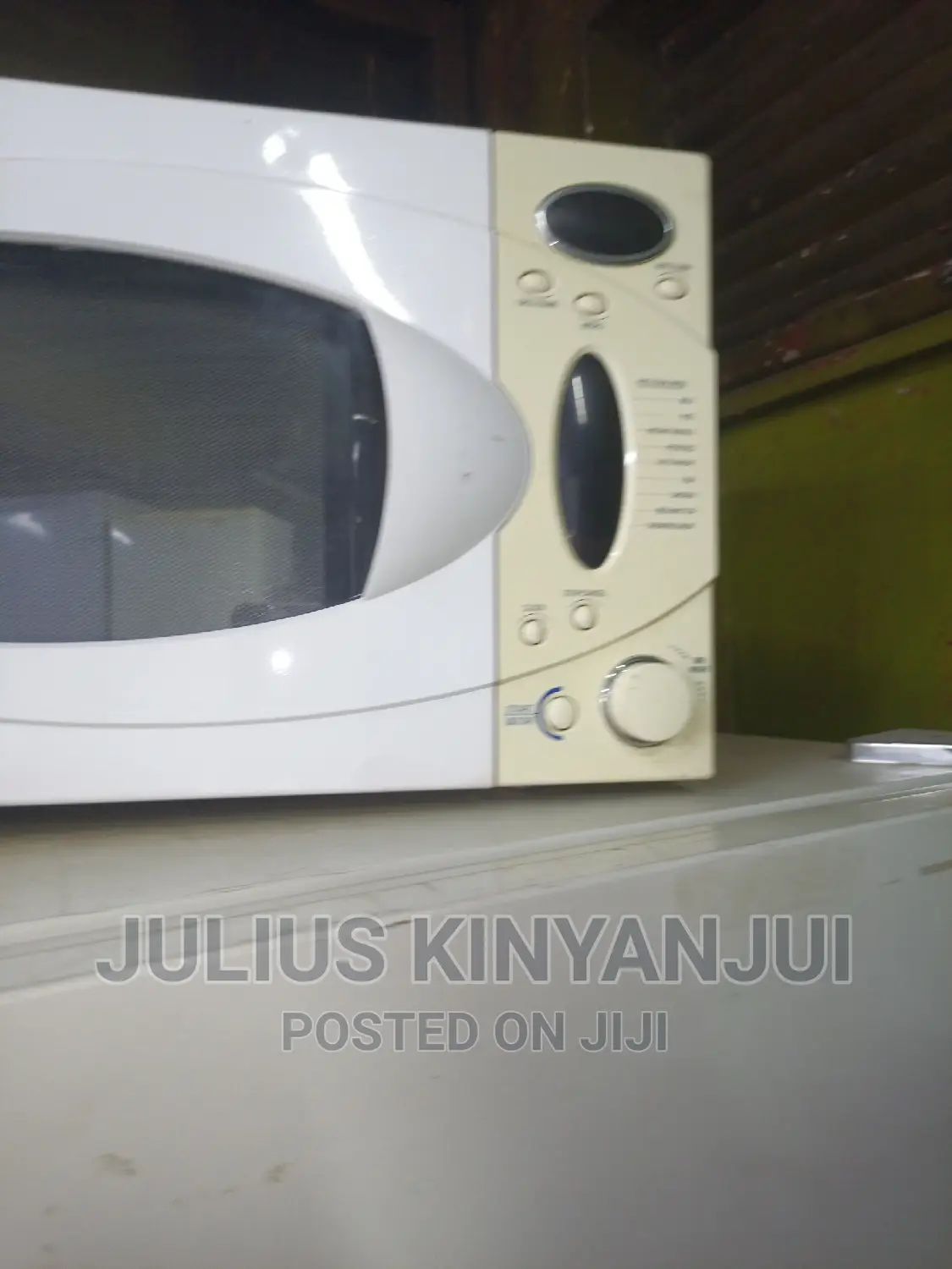 Microwave Oven