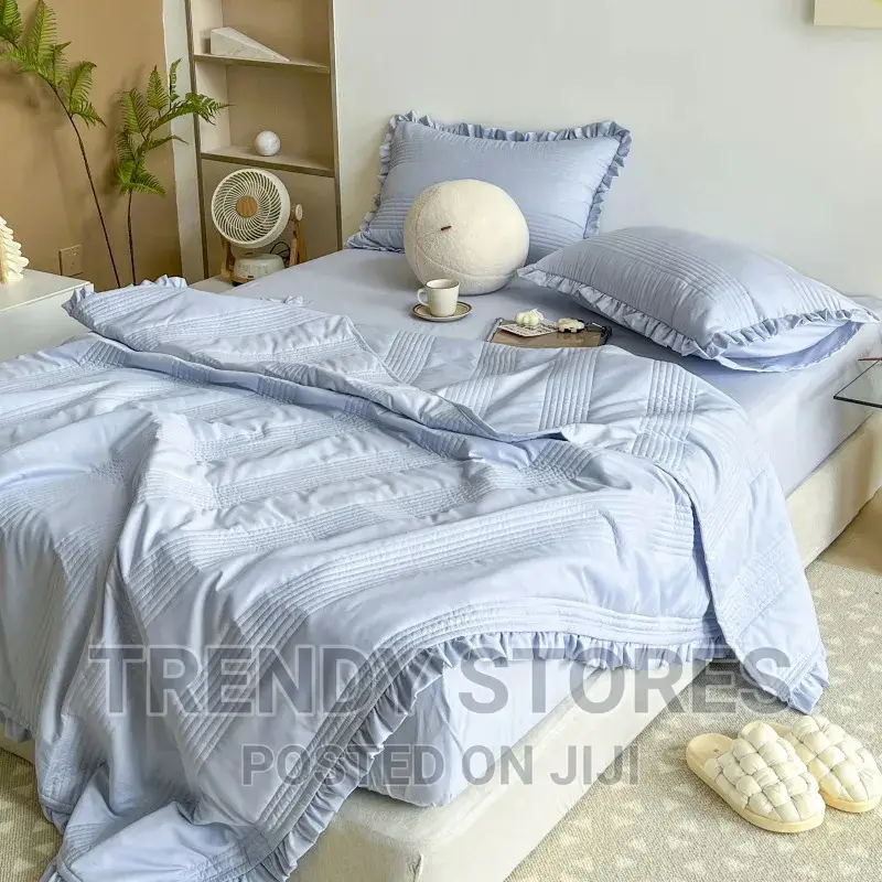 Fashionable Bedspread Cover (200cm *240cm)