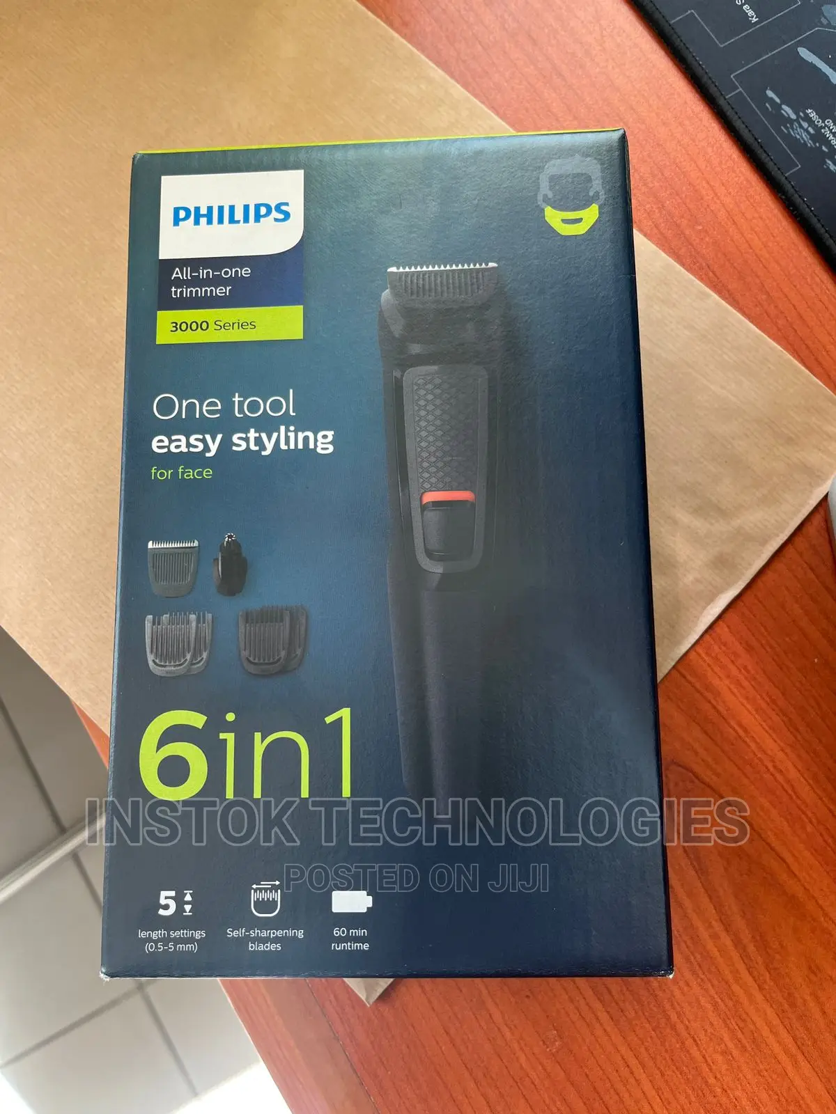 Philips Multigroom Series 3000 for Face, 6-in-1 Grooming Kit