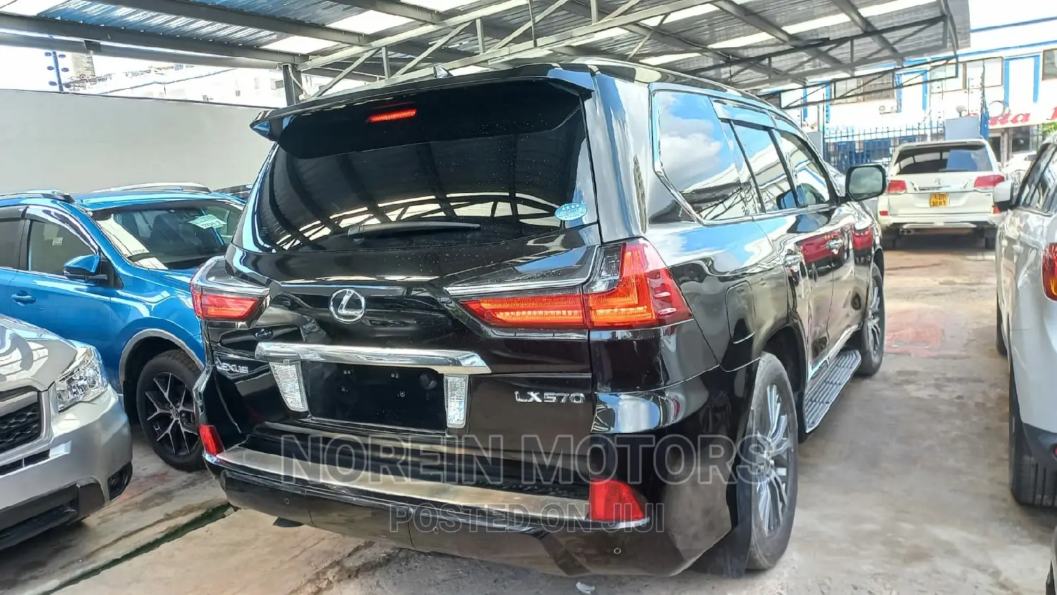 Lexus LX 2017 Black