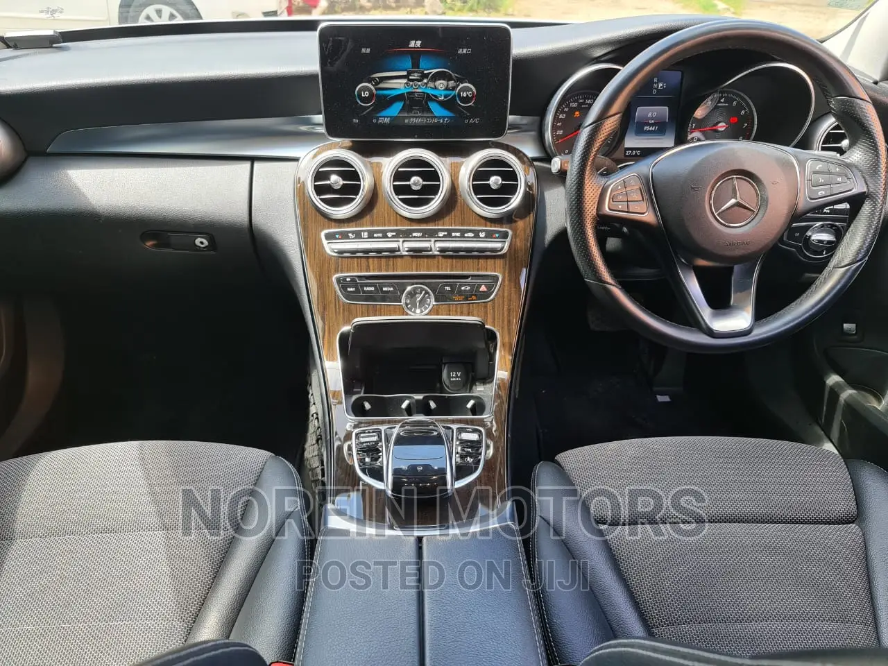 Mercedes-Benz C200 2016 White