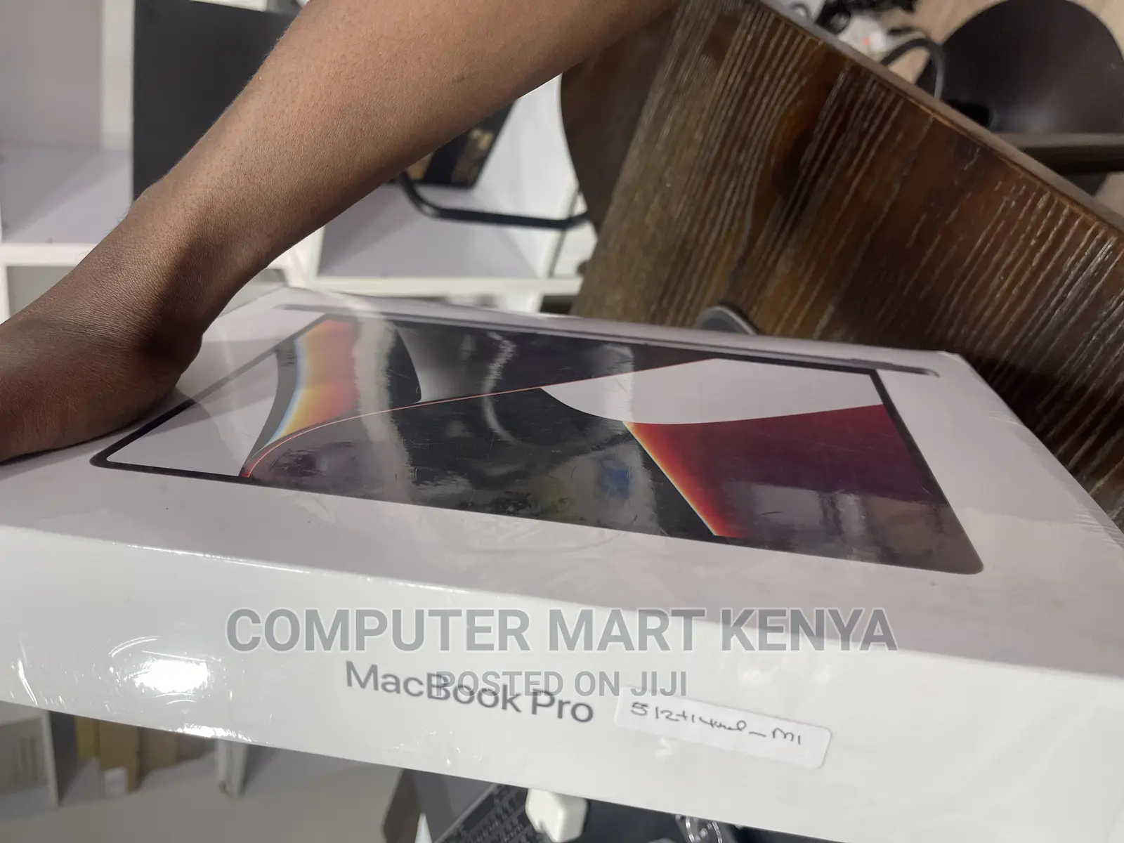 New Laptop Apple MacBook Pro 16GB Apple M1 Pro SSD 512GB
