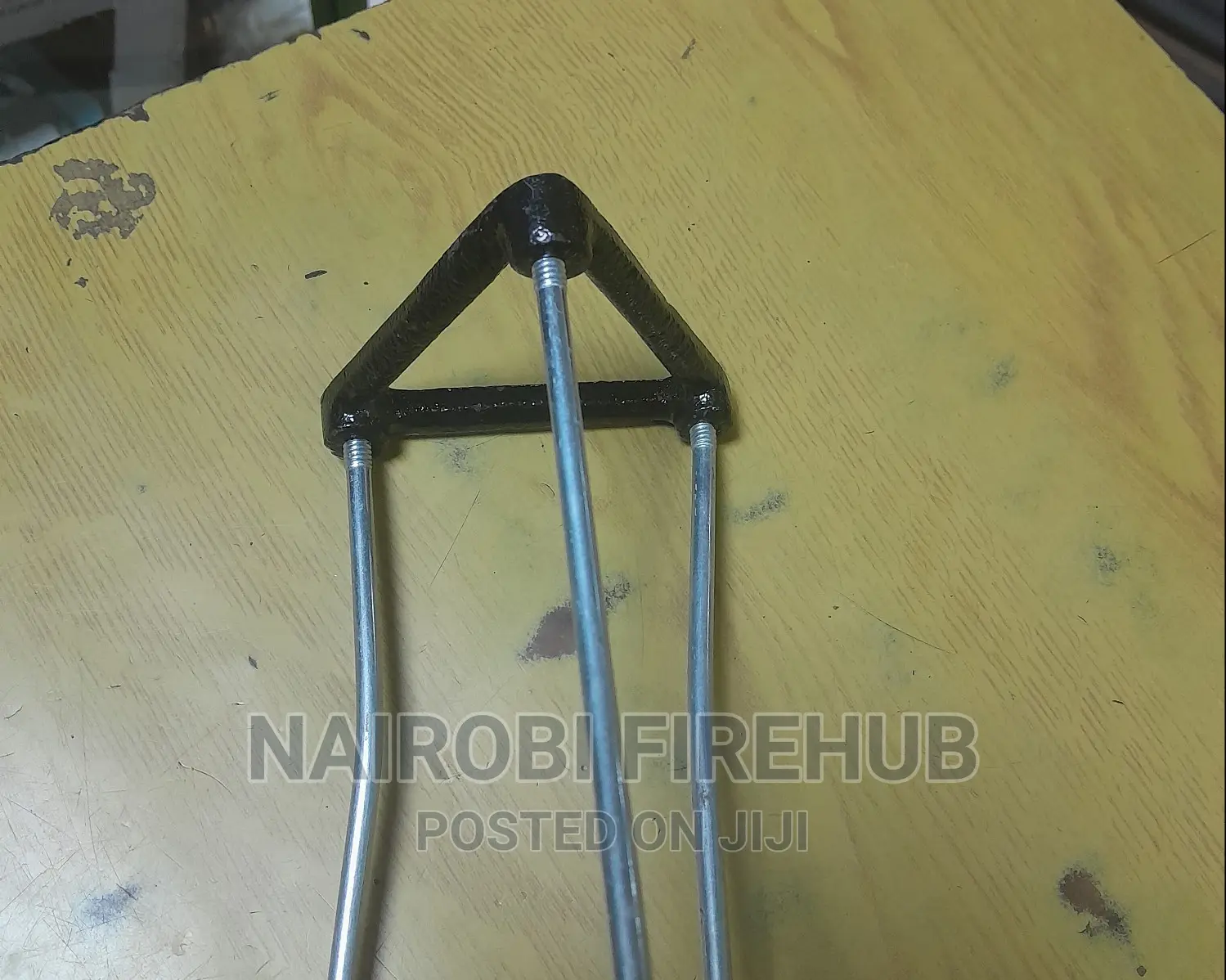 Tripod Stand for School Laboratory