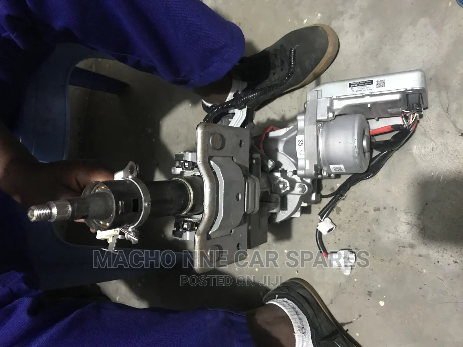 Toyota Harrier 2014 Steering Column