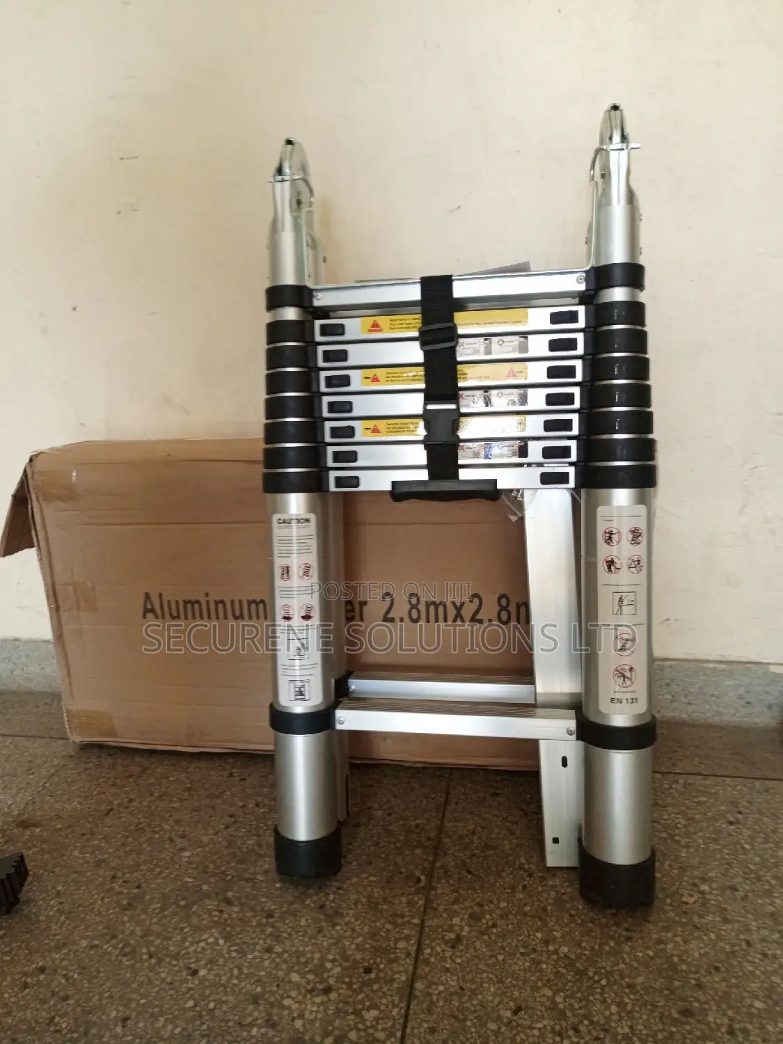 5.6m (2.8m+2.8m) Double-sided Telescopic Aluminium Ladder