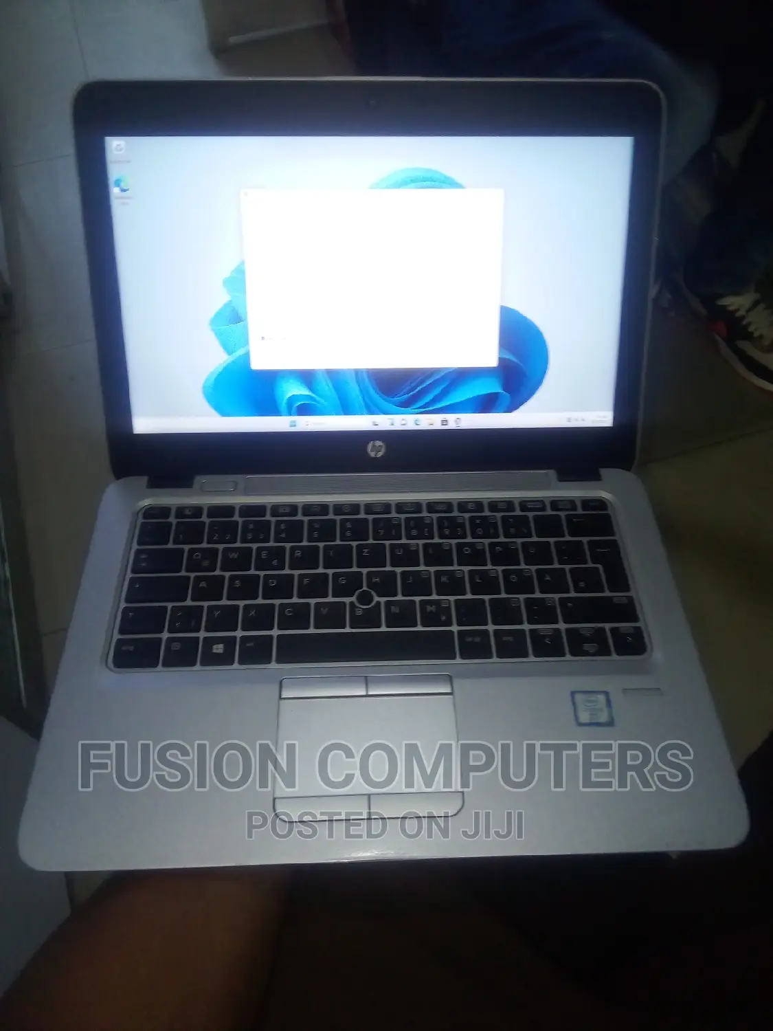 New Laptop HP EliteBook 820 G3 8GB Intel Core I5 SSD 256GB