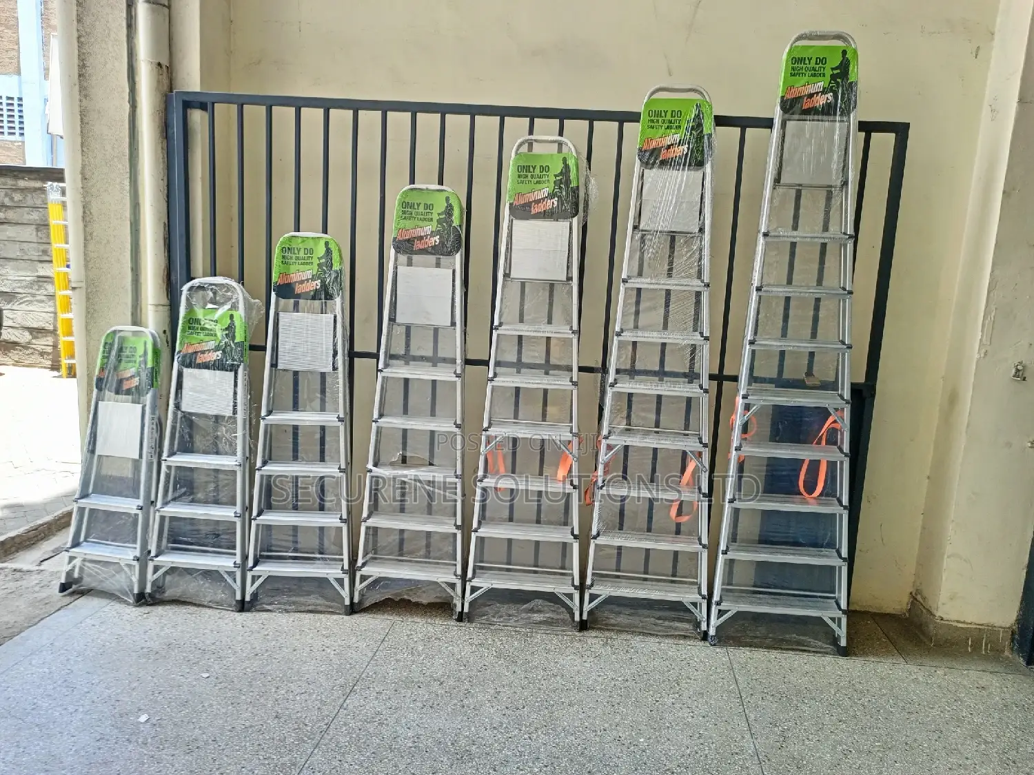 Aluminum Self Support House Hold Ladders Painters Ladder