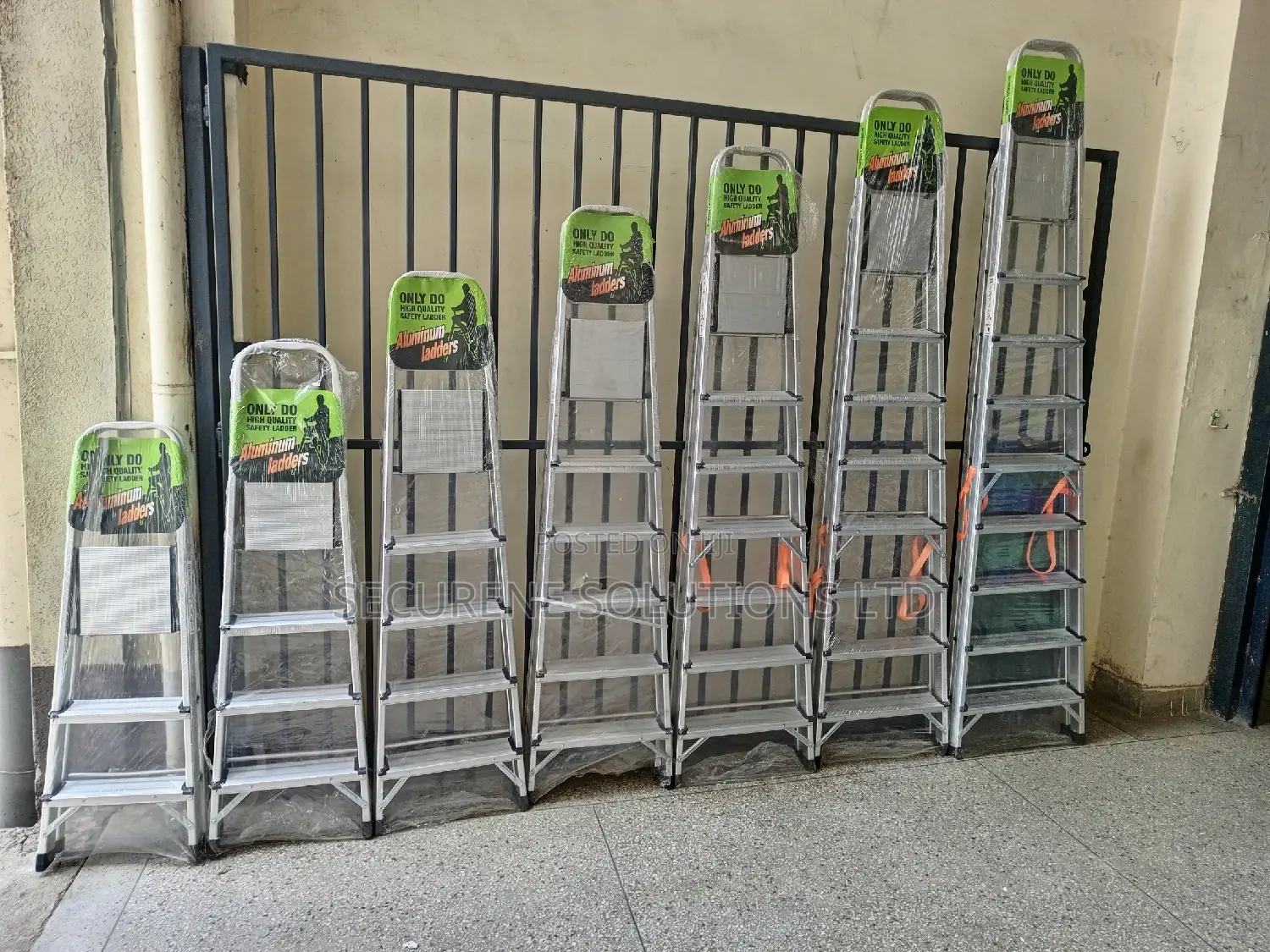 Aluminum Self Support House Hold Ladders Painters Ladder