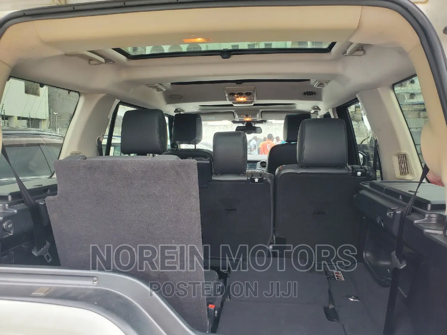 Land Rover Discovery 2016 Off white