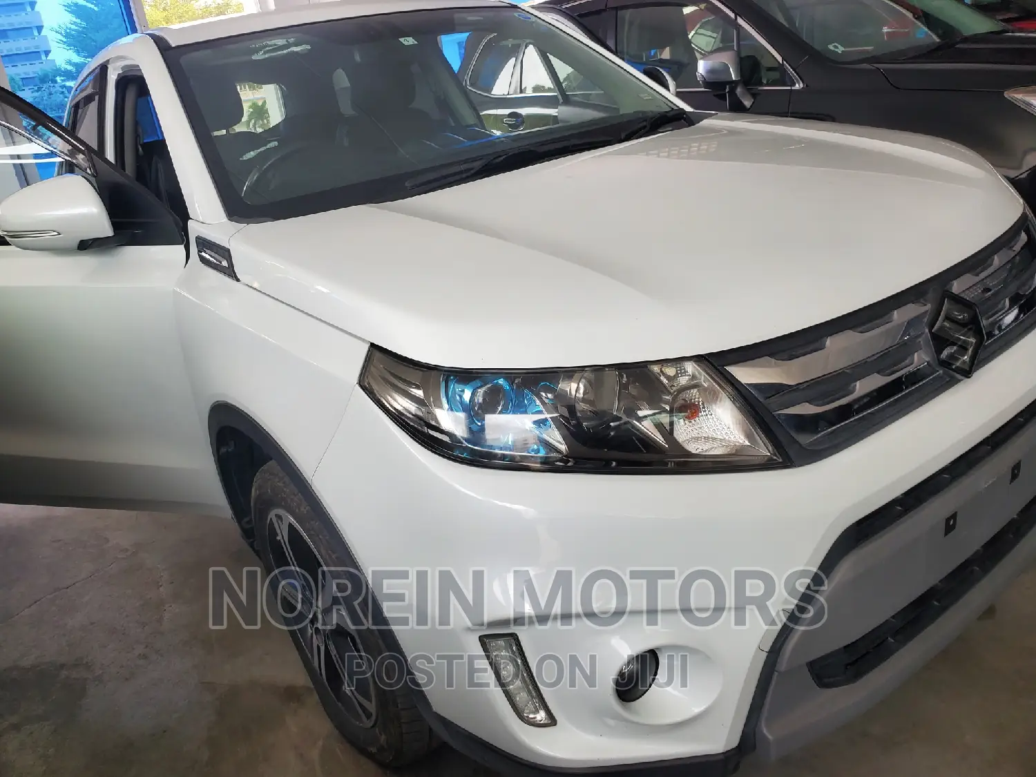 Suzuki Escudo 2016 Off white