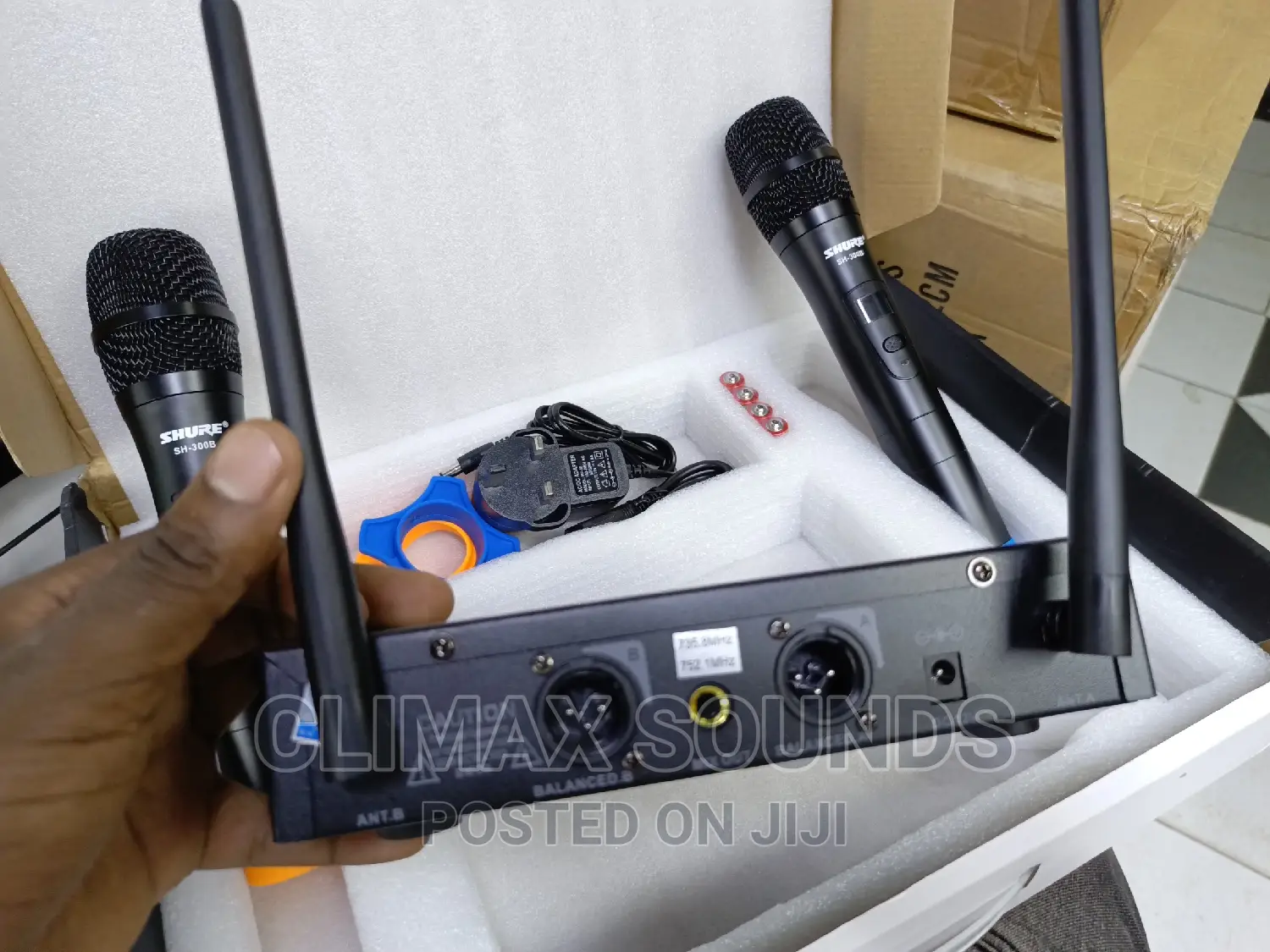 Shure Wireless Microphone Sh 300B Uhf