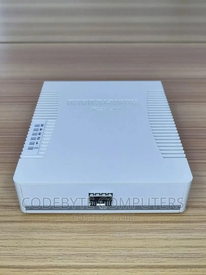 Mikrotik Rb260gsp (Css106-1g-4p-1s)
