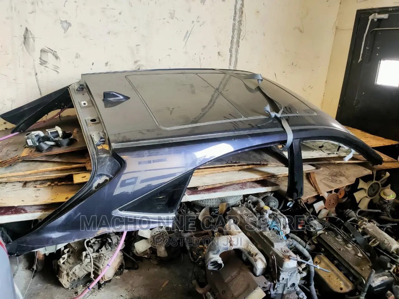 Toyota Harrier 2015-2018 Roof