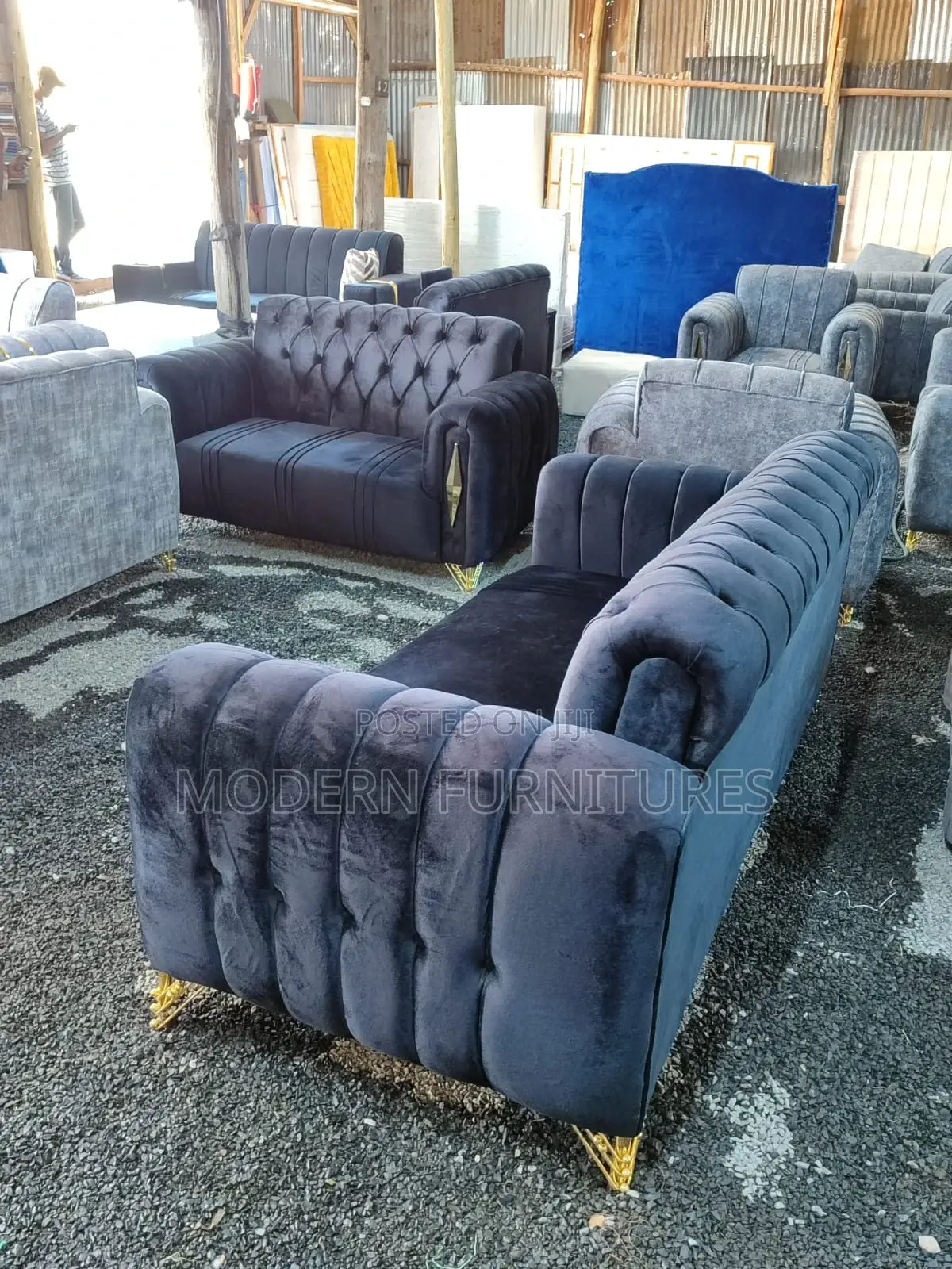 Black 5 Seater Chesterfield Sofa