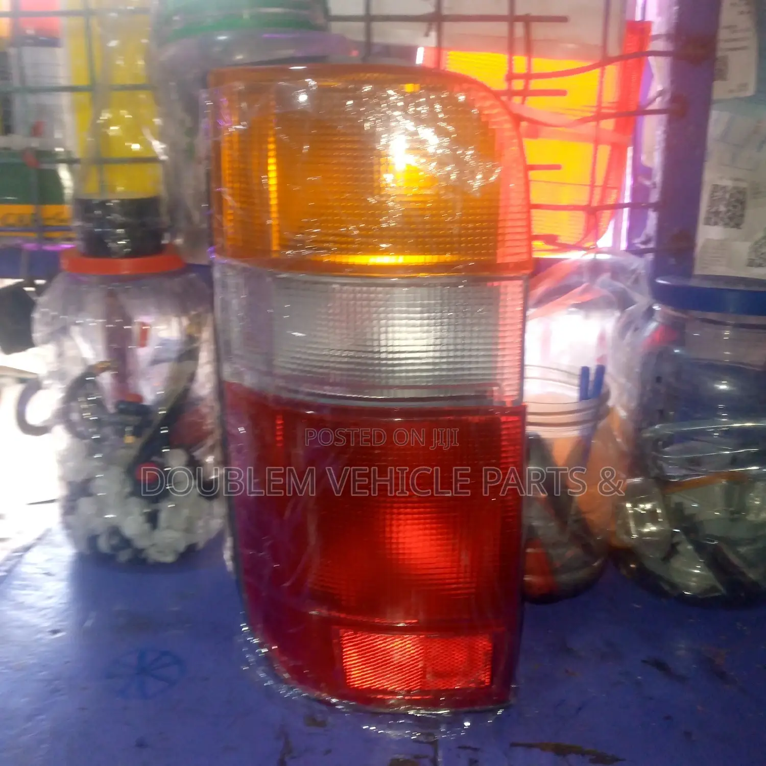 Tail Lamp Toyota Hiace 1993,1994,1995,1996 Onwards/5l/Shark