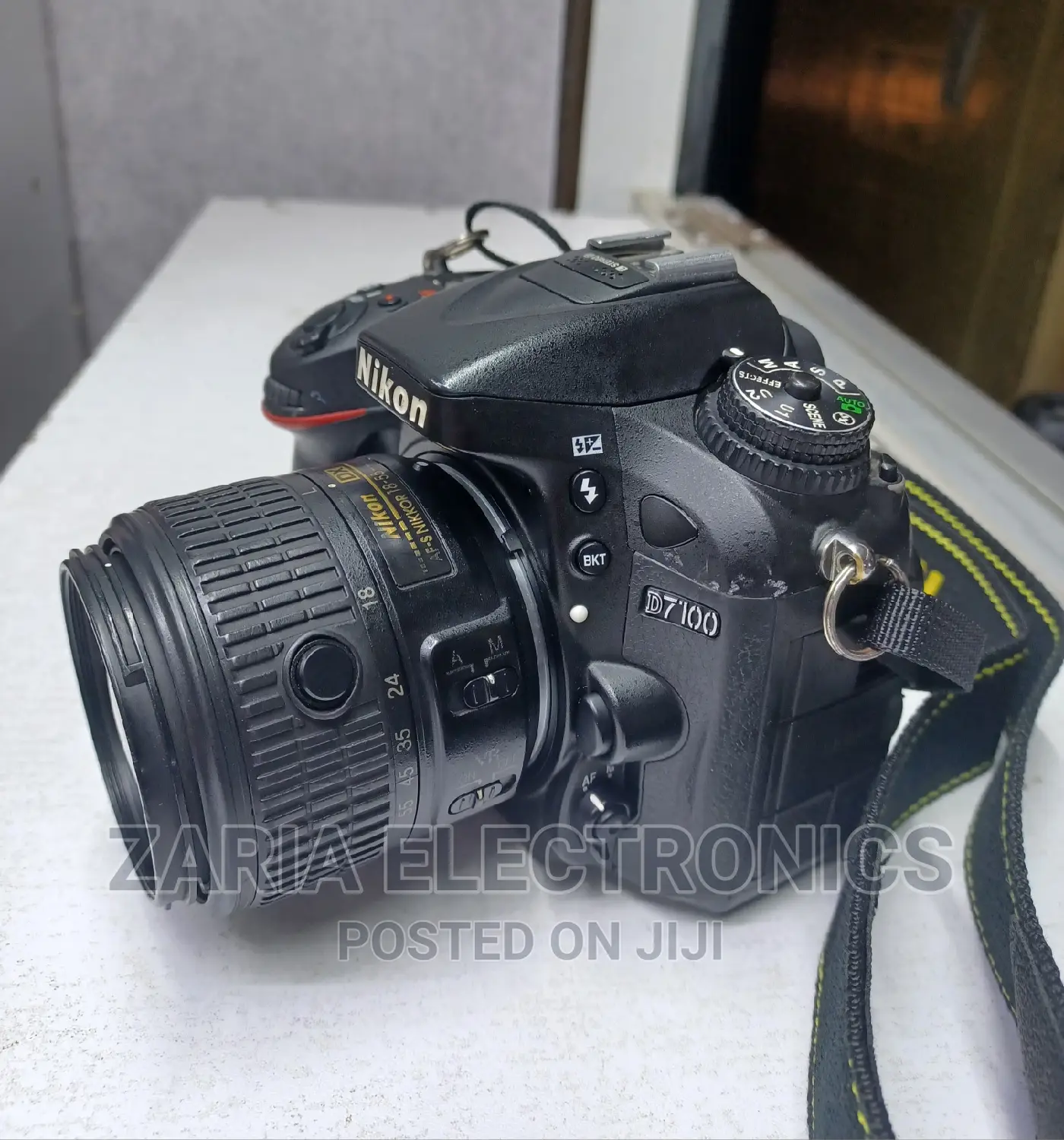Nikon D7100 Camera With Lens 18-55mm