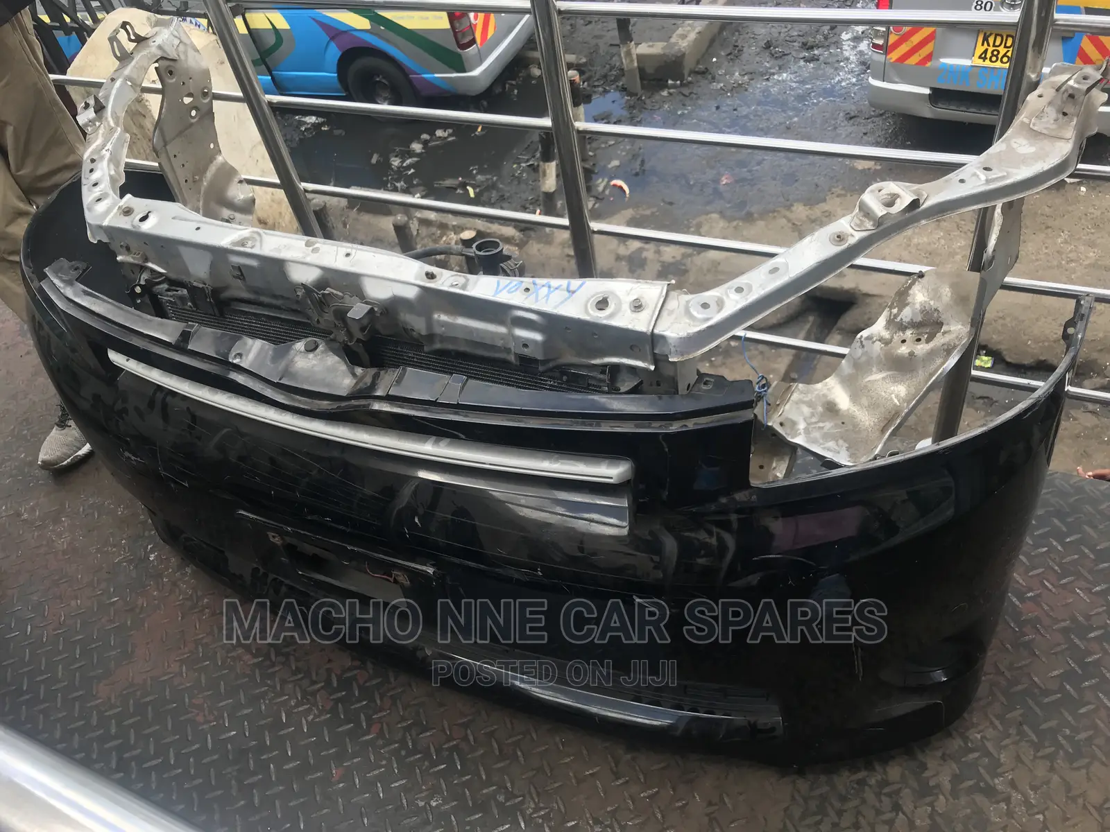Toyota Voxy 2008 Complete Nosecut With Headlights