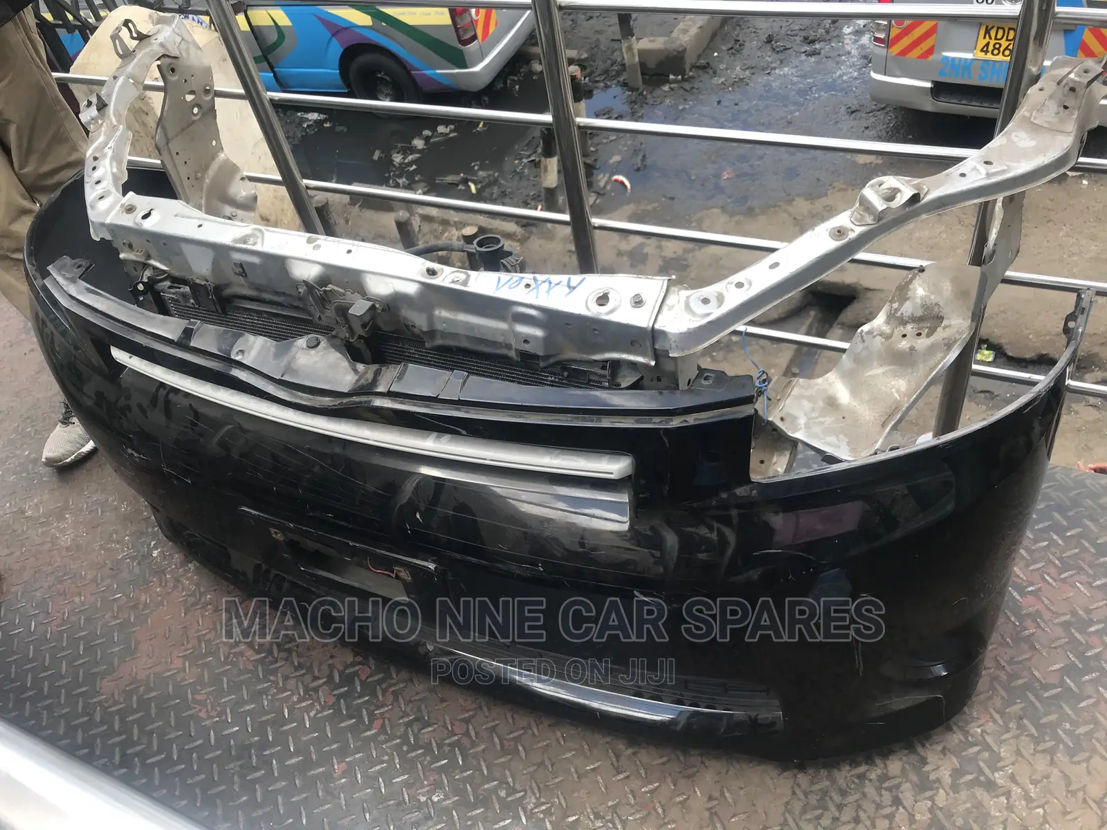Toyota Voxy 2008 Complete Nosecut With Headlights
