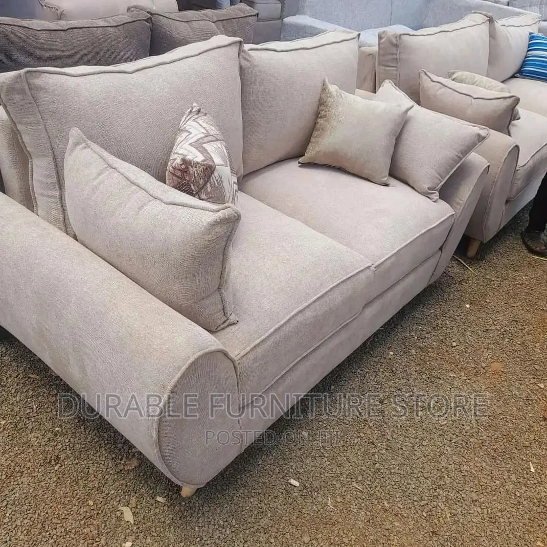 Comfortable 5 Seater Sofa 3-2