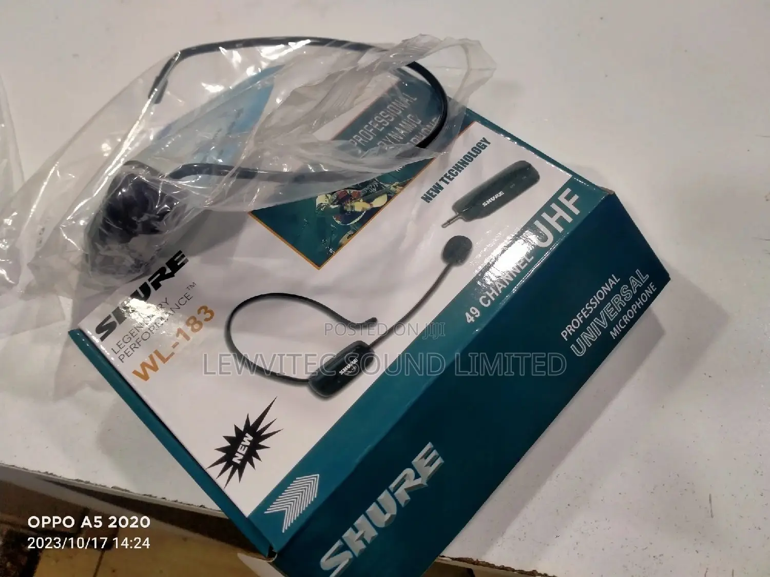 Shure Proffessional Wireless Microphone