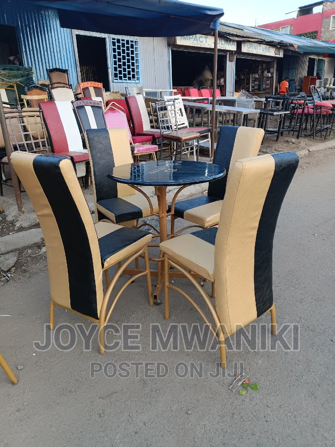 Executive Restaurant Set, Black and Gold.