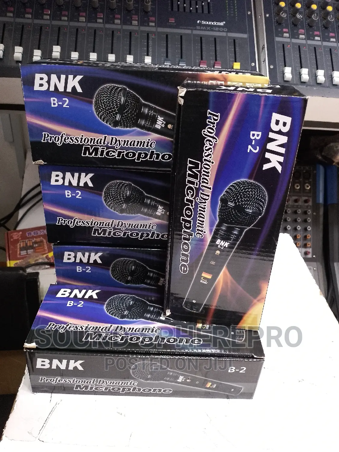 BNK B-2 Dynamic Microphone