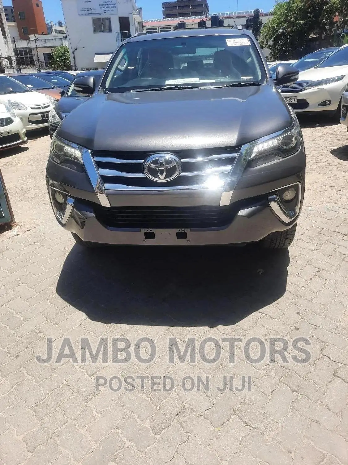 Toyota Fortuner 2.8 D AWD 2016 Silver