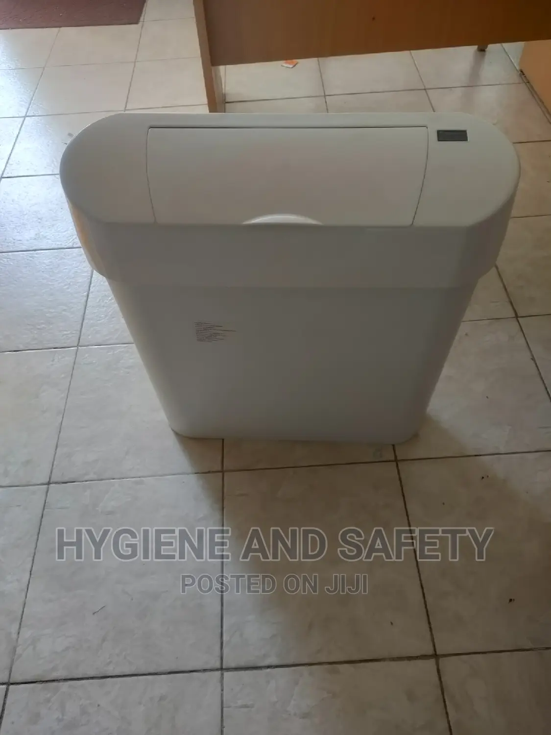 Automatic Sanitary Bin 22L