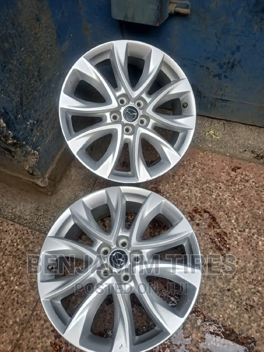Clean Original Rims Size 19 Inch for Mazda Cx5.
