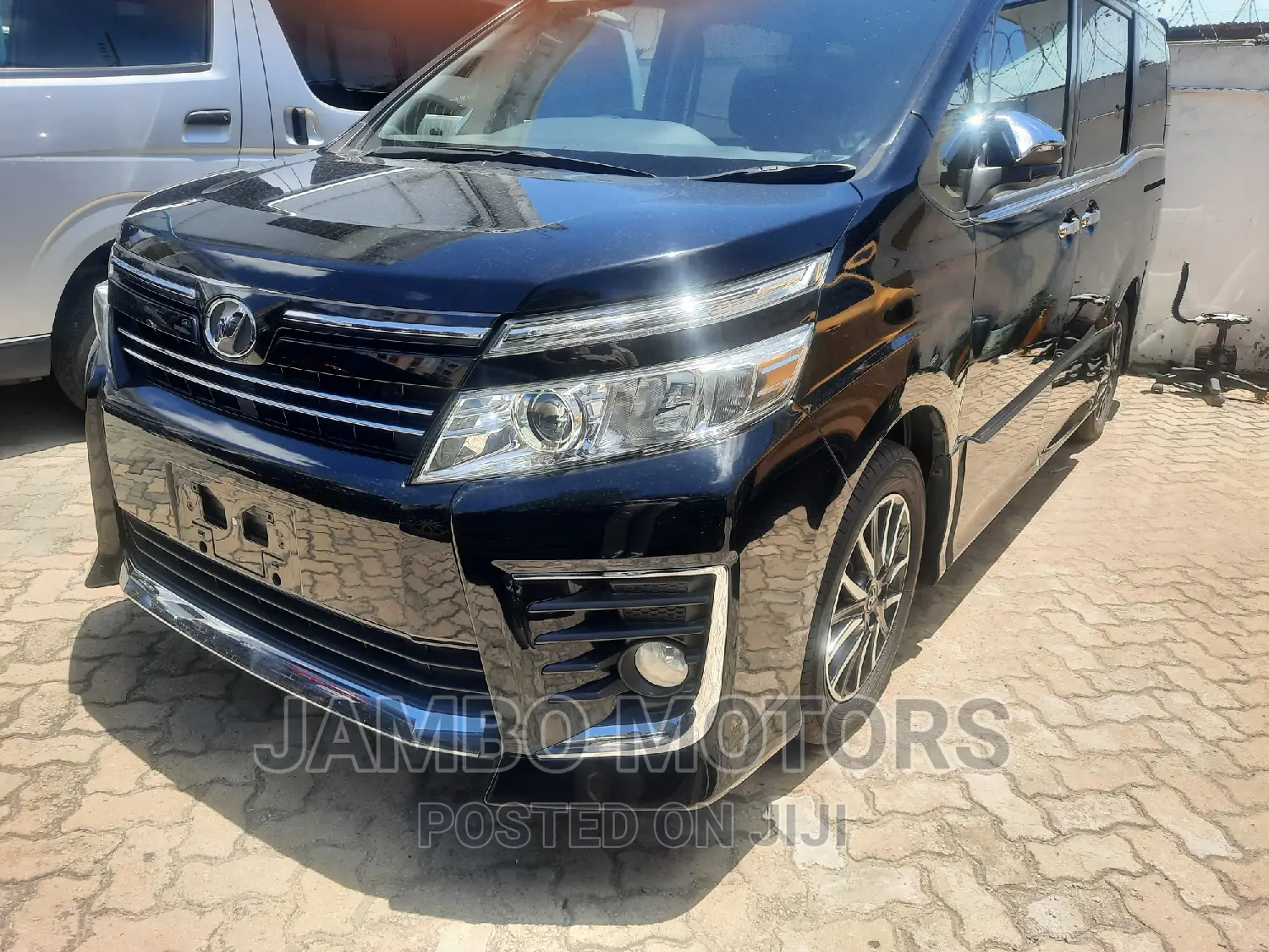 Toyota Voxy 2016 Black