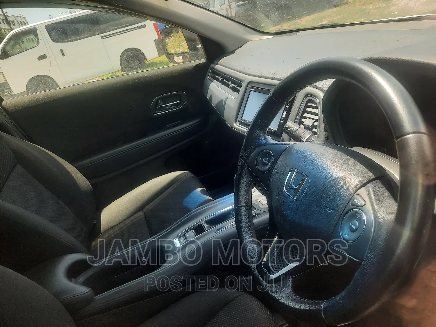 Honda Vezel 1.5 2WD 2016 Pearl
