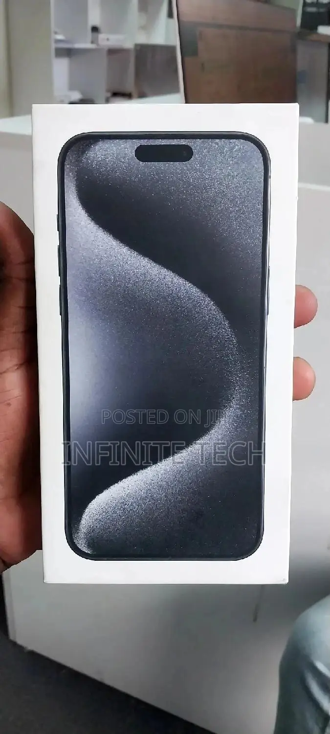 New Apple iPhone 15 Pro Max 256 GB Black