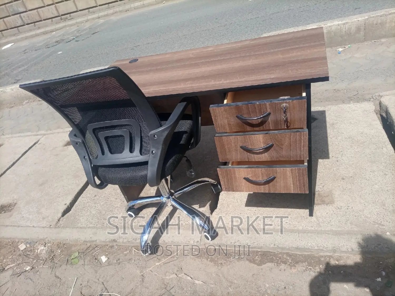 Office Desk