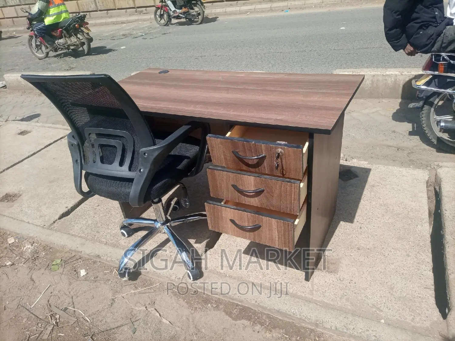 Office Desk