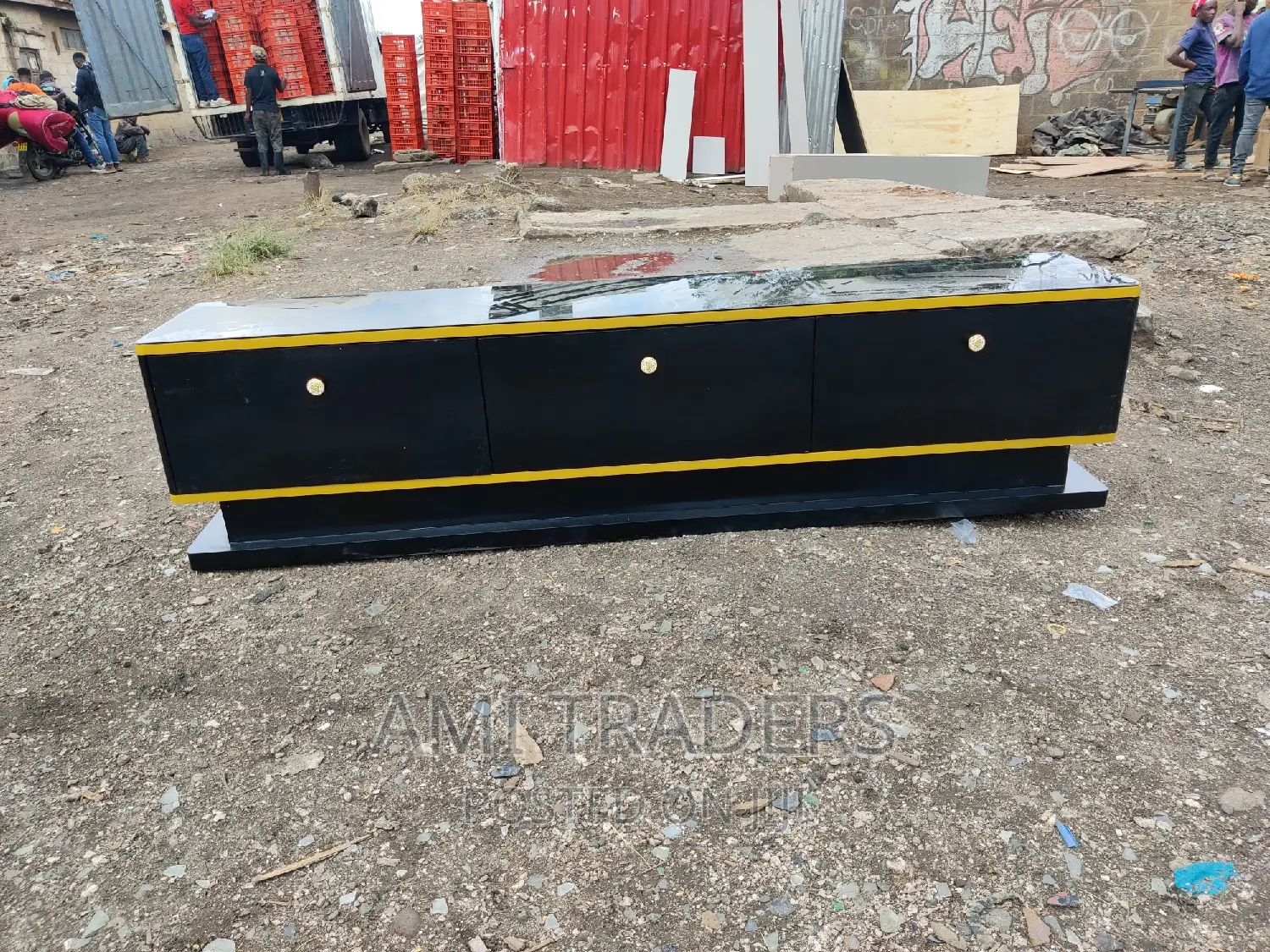Tv Stand With Glass Top (6ft)
