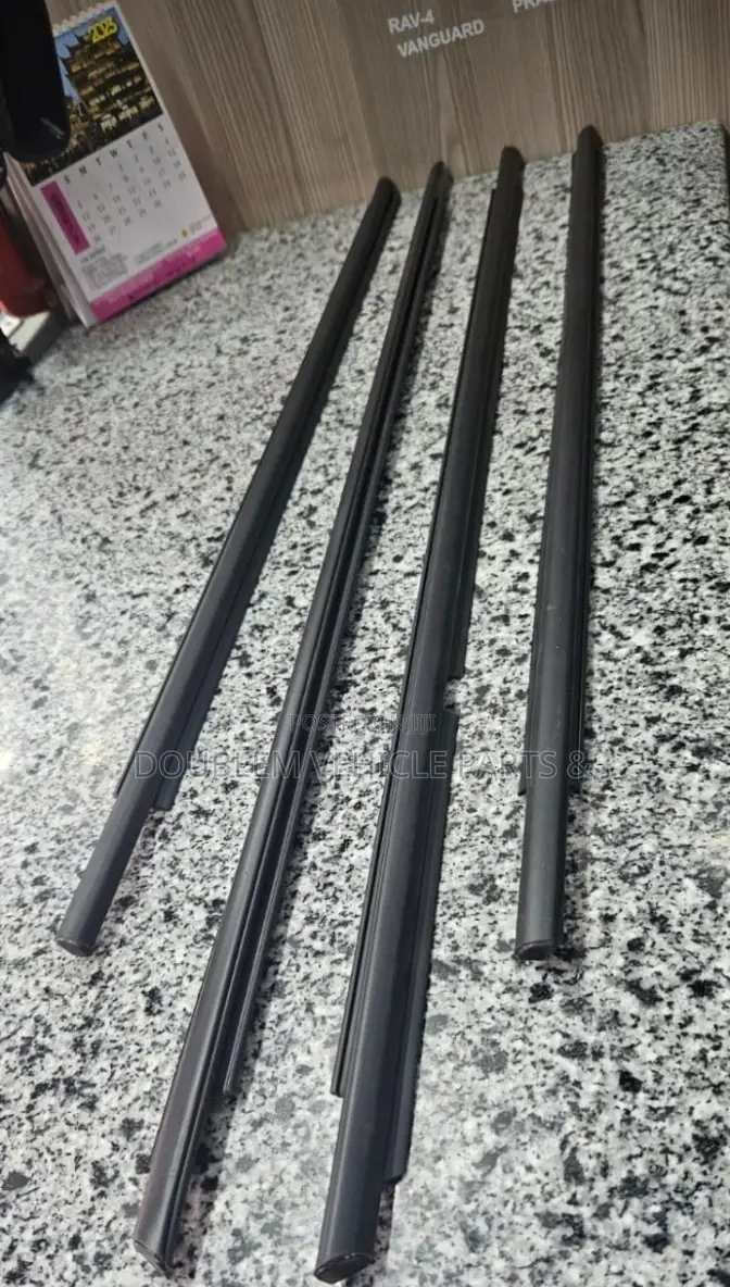Weather Strip Toyota Axio/Fielder 2001-2008