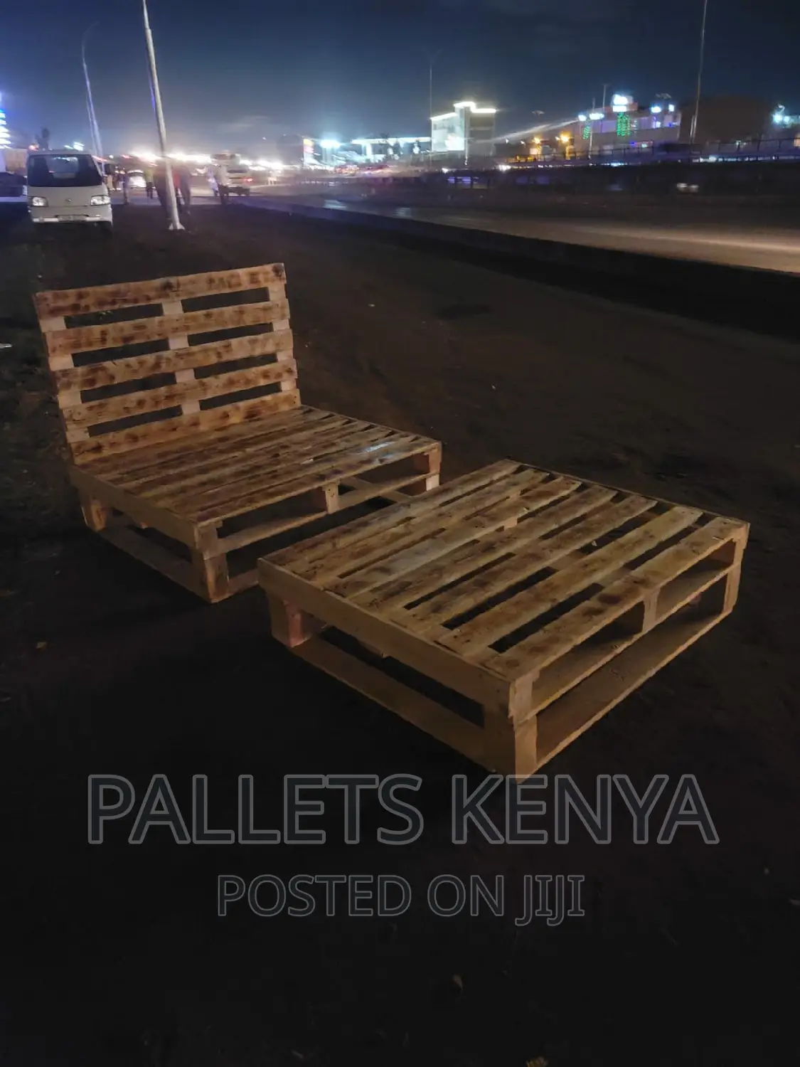 Pallet Bed- 4*6 Detachable and Blazed Pallet Bed. (EN#001)