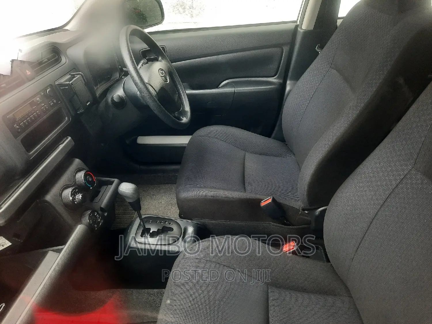 Toyota Probox 1.5 DX Comfort 2WD 2016 White
