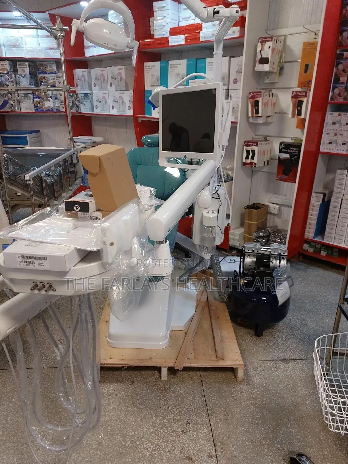 Dental Chair Set With Compressor.