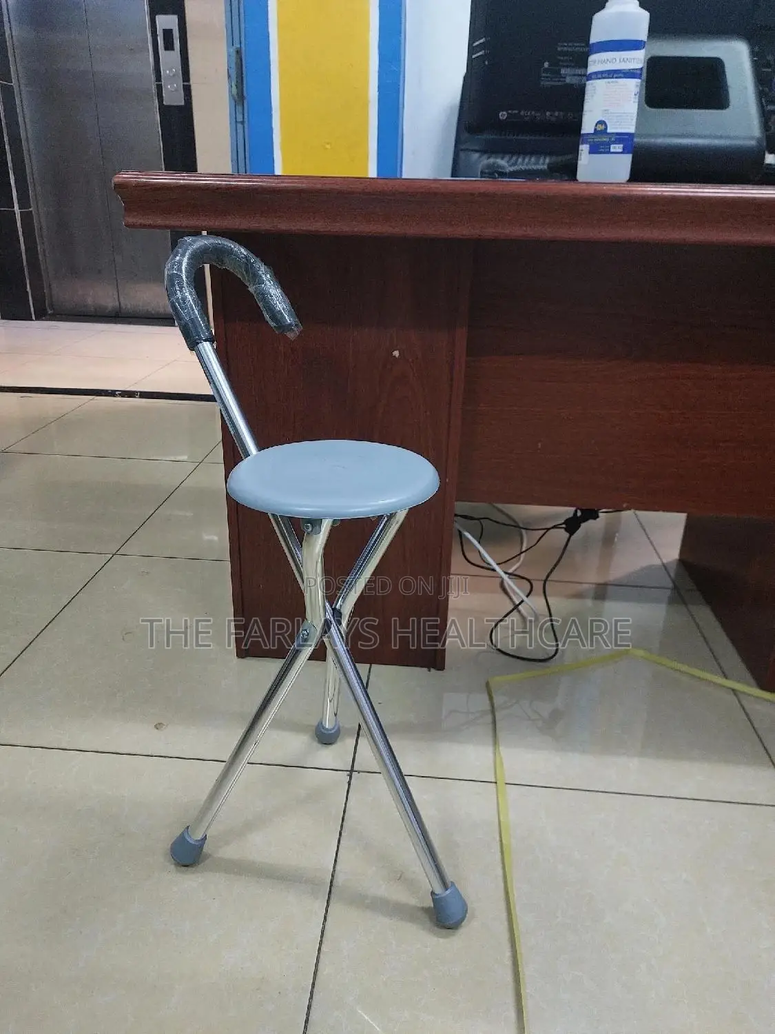 Foldable Walking Stick Stick With Seat.