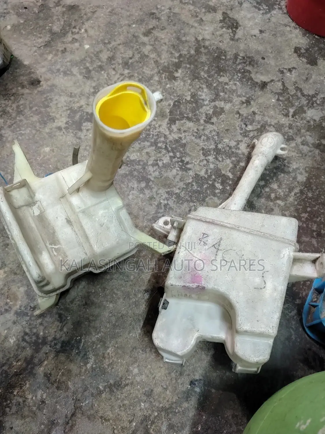 Wiper Water Tank Nze Probox