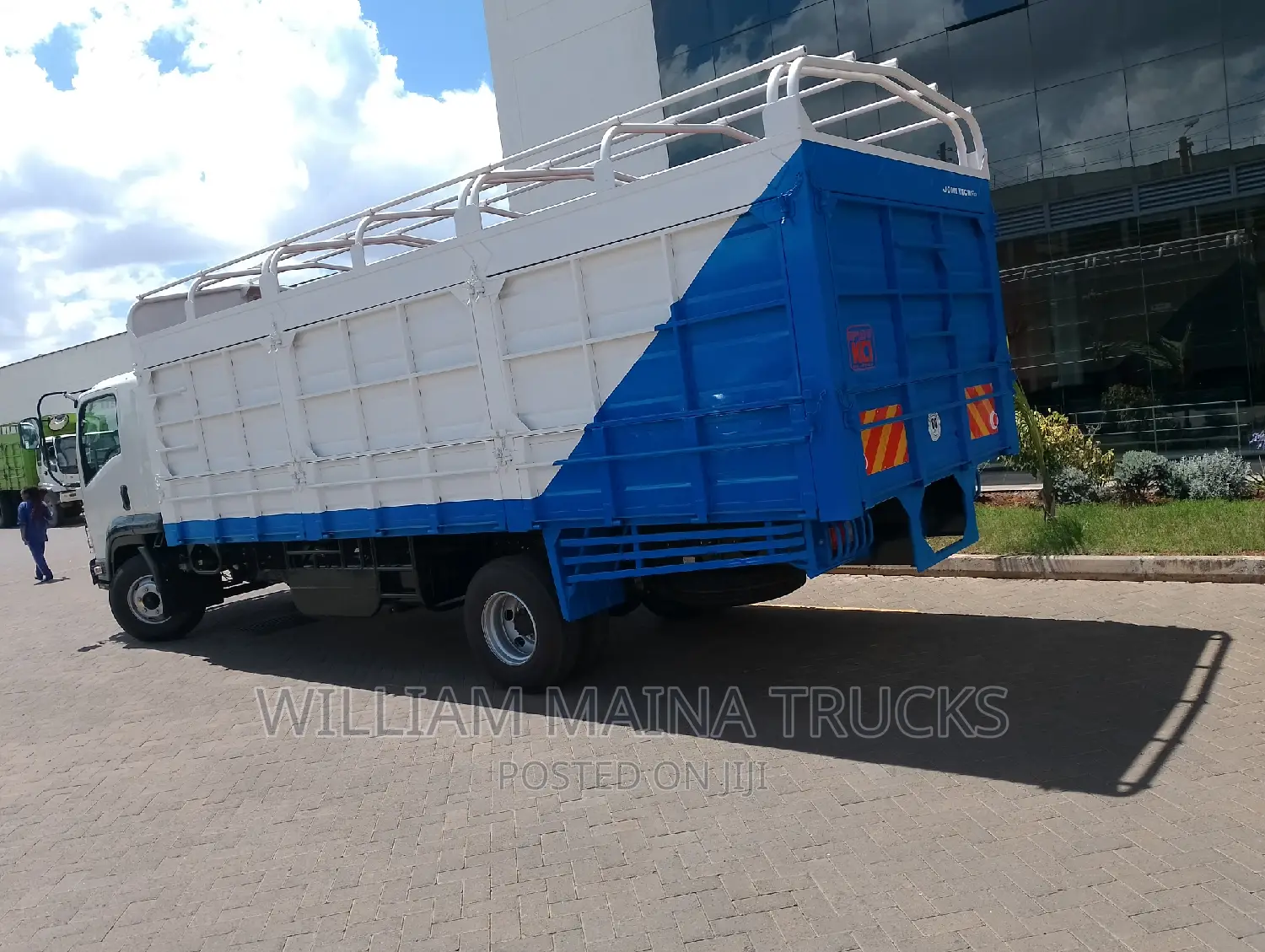Isuzu FRR 90 Bluepower