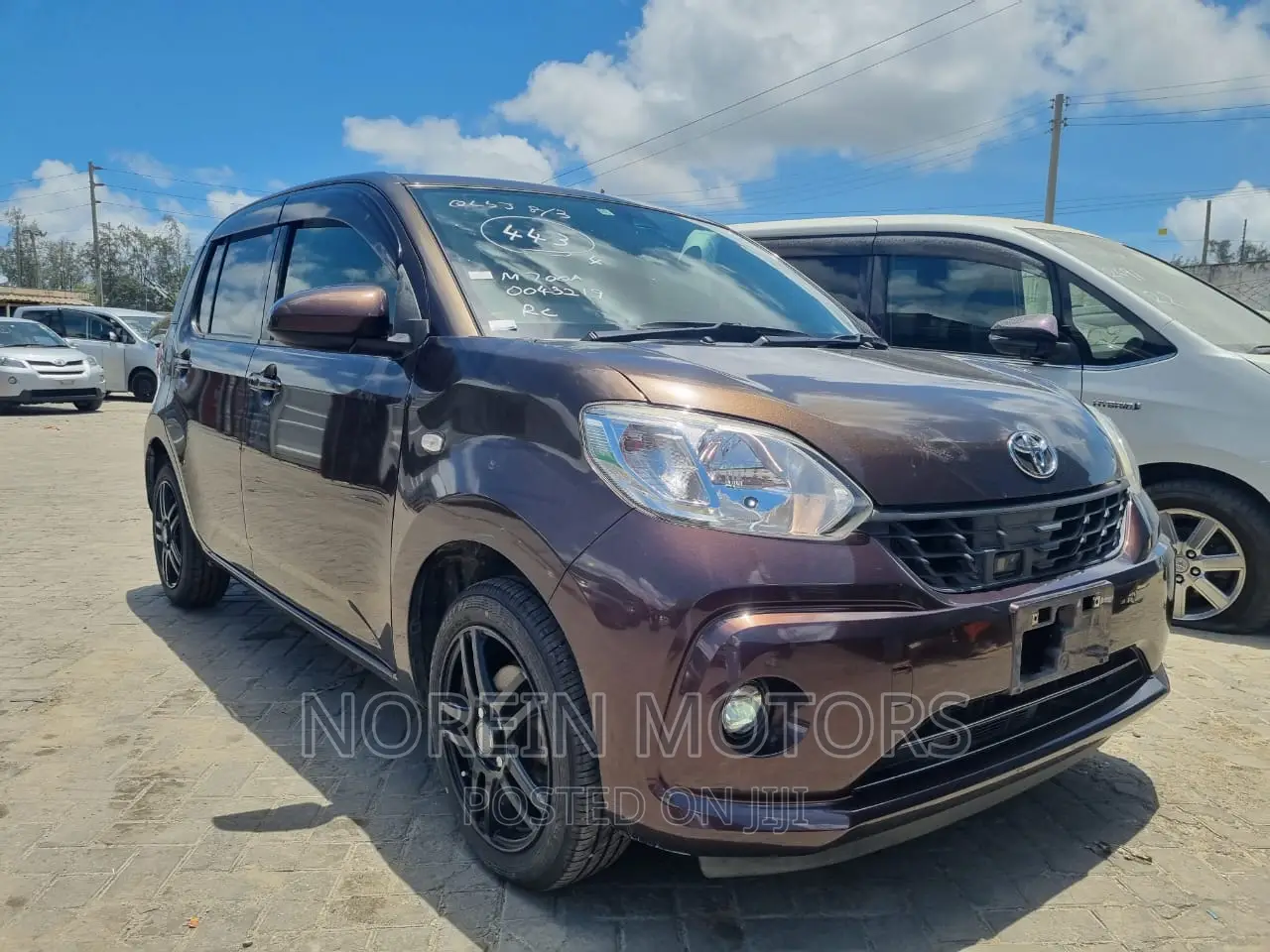 Toyota Passo 2016 Purple