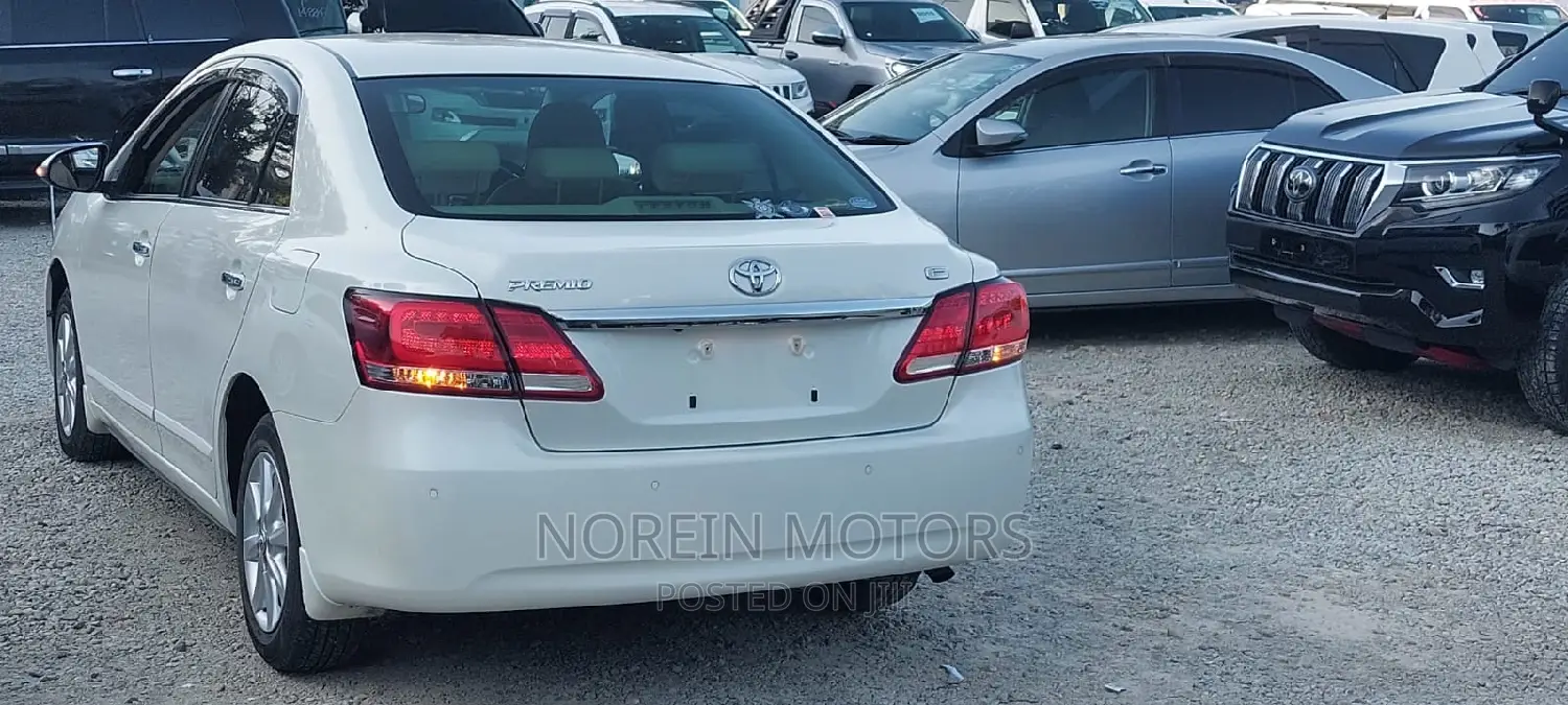 Toyota Premio 2017 White
